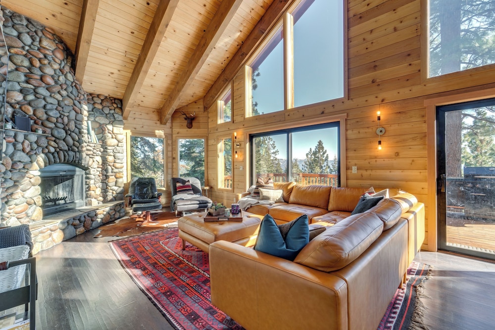 6 Mi to Ski Slopes! Family Tahoe Cabin w/ 3 Decks