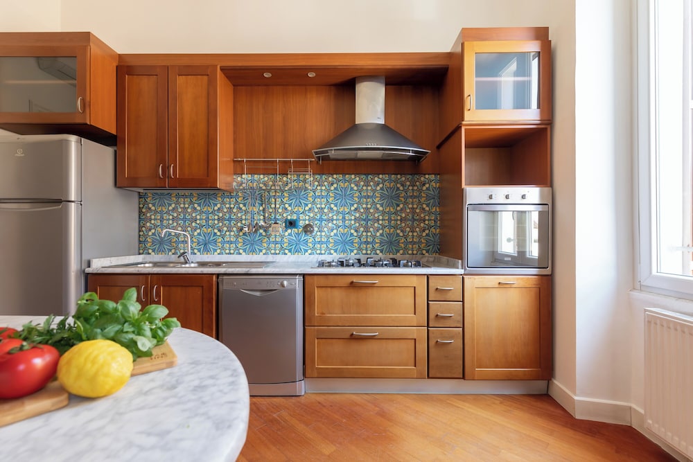 Pantheon Apartments