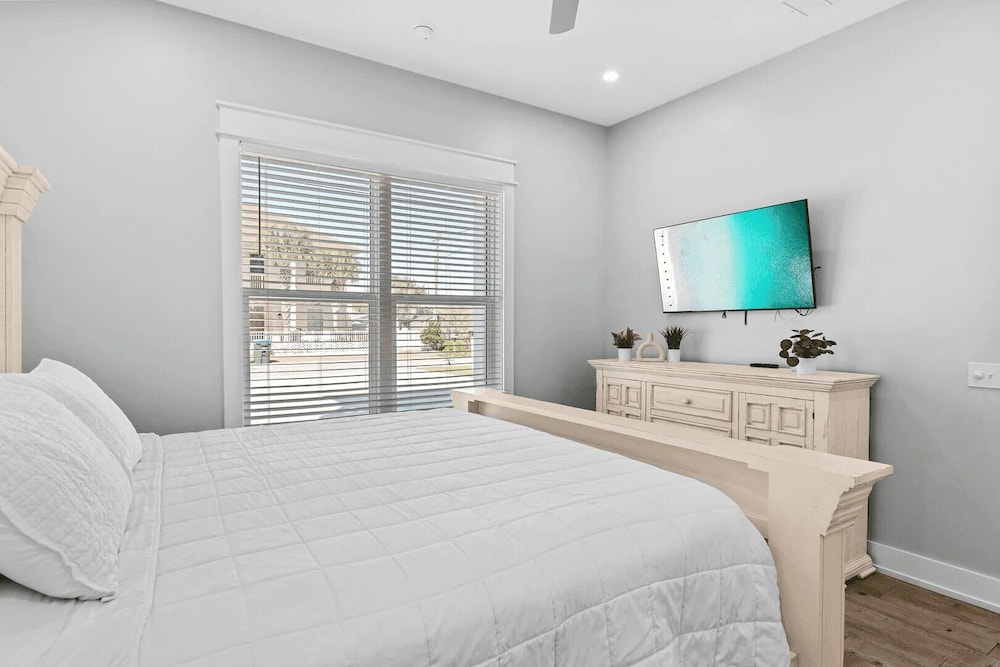 Tipsea Turtle - Avantstay 1 Block to Gulf + Pool