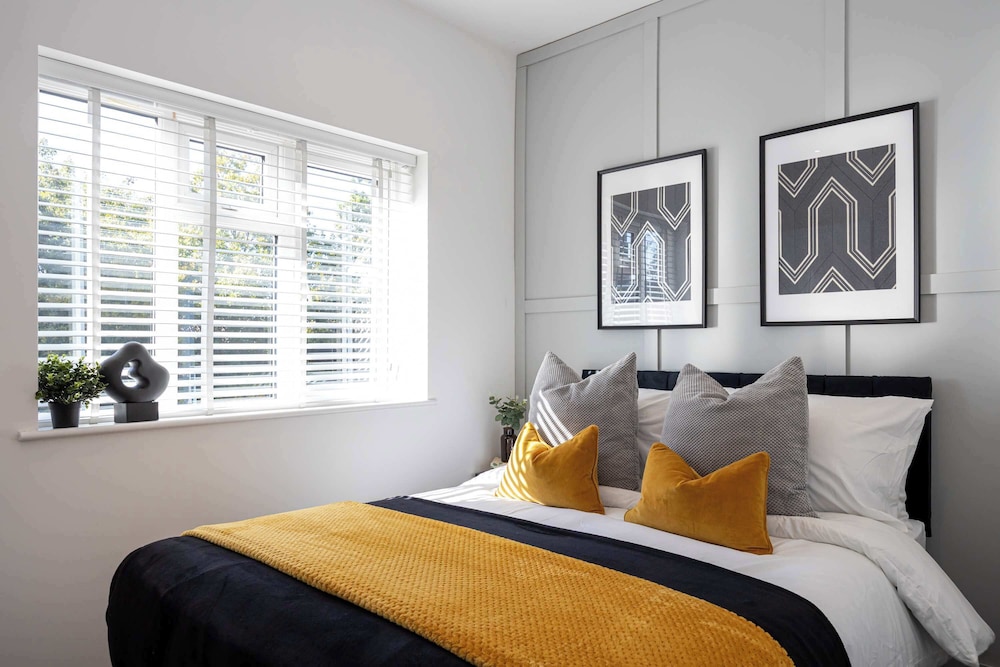 Cosy Apartment in the Heart of Sale