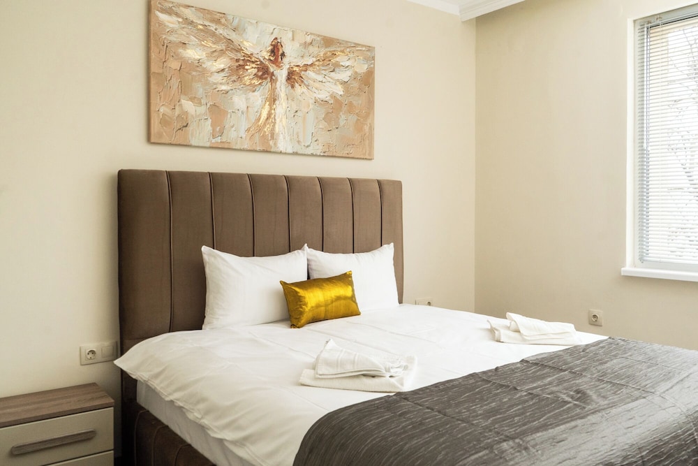 Apartment 8