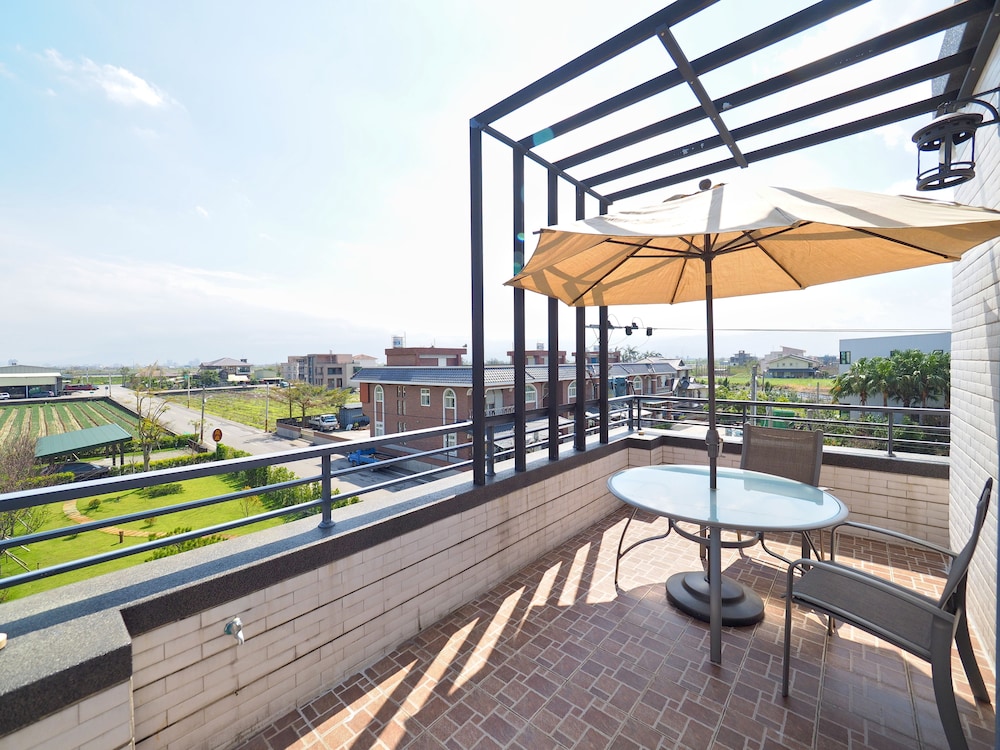 Sakura Bed and Breakfast