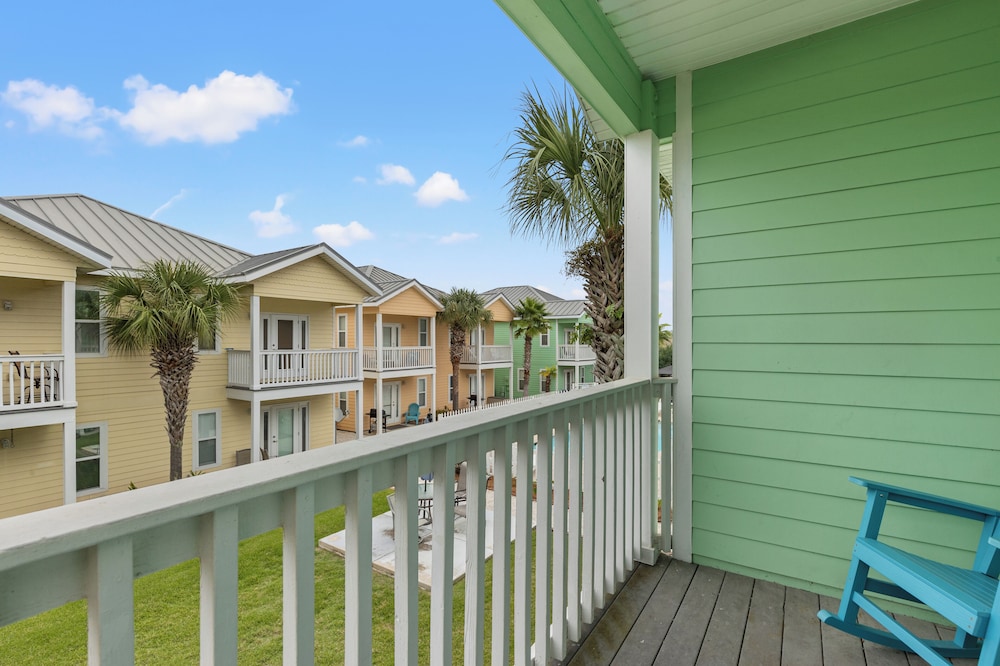 Sago by the Sea: 2-bed, 2.5-bath Retreat Steps From the Beach, Sleeps 7!