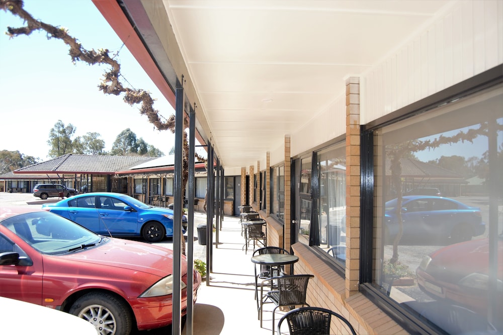 Civic Motor Inn