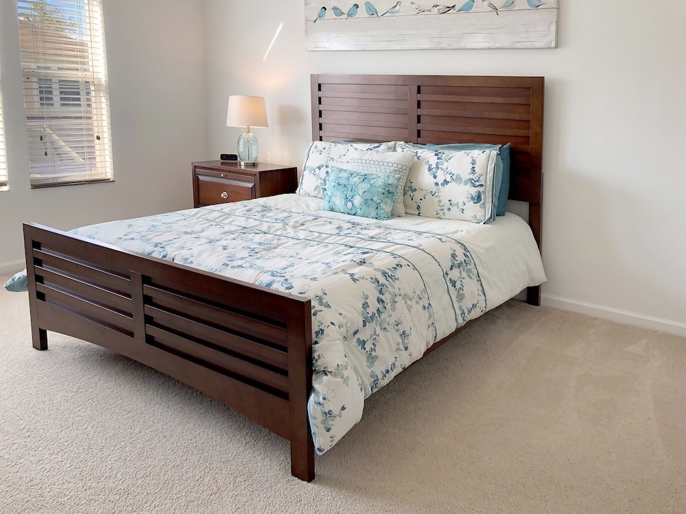 Windsor Palms Resort Condos by RHN view 3