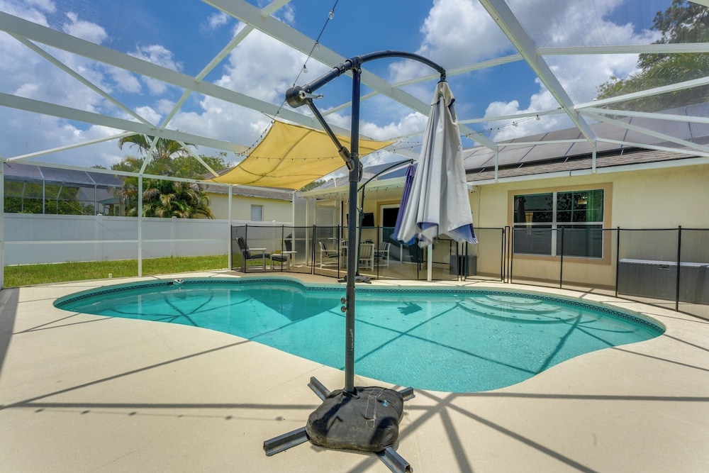 Swim, Golf & Explore: Family Gem in Davenport!