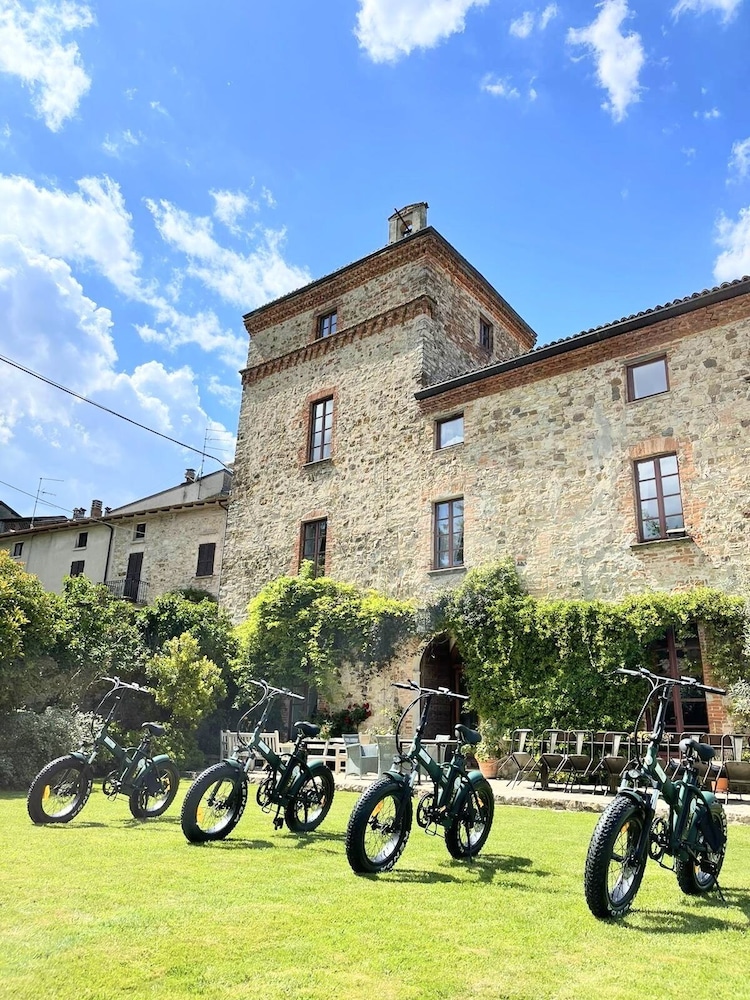 Castello Di Tassara