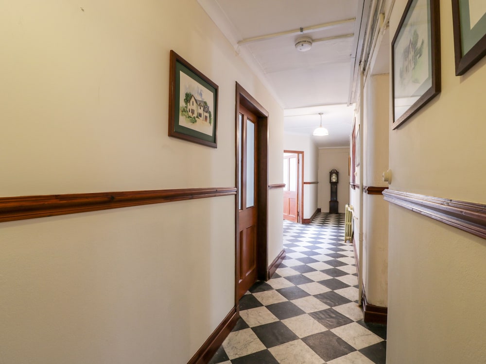 Rob Roy Apartment