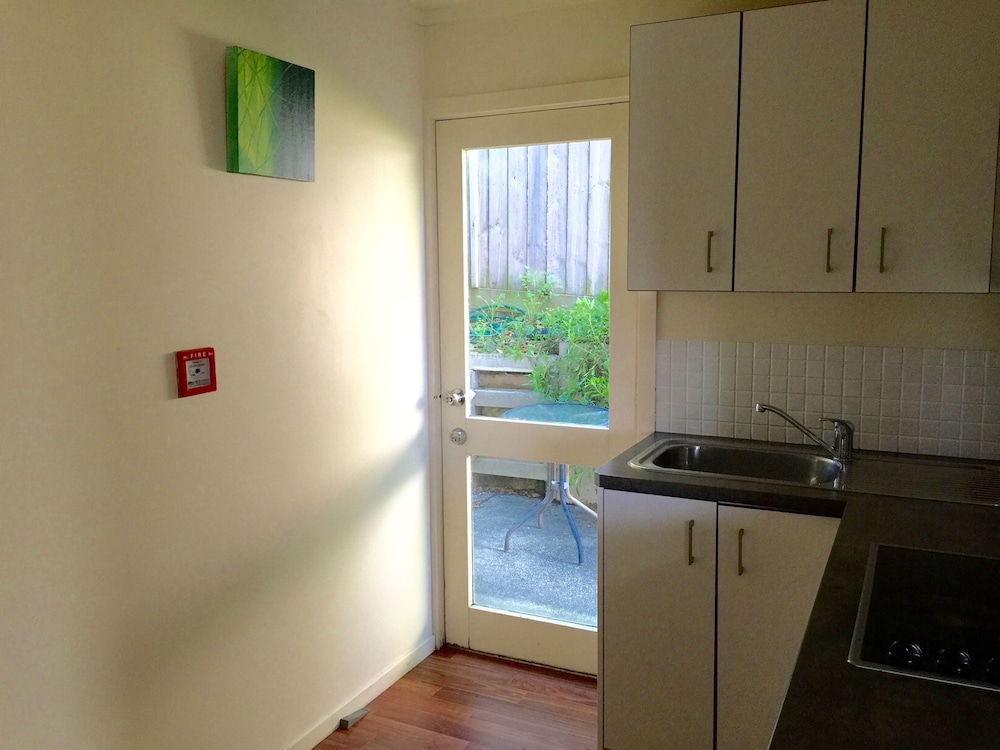 Sea Vista Apartments photo 5