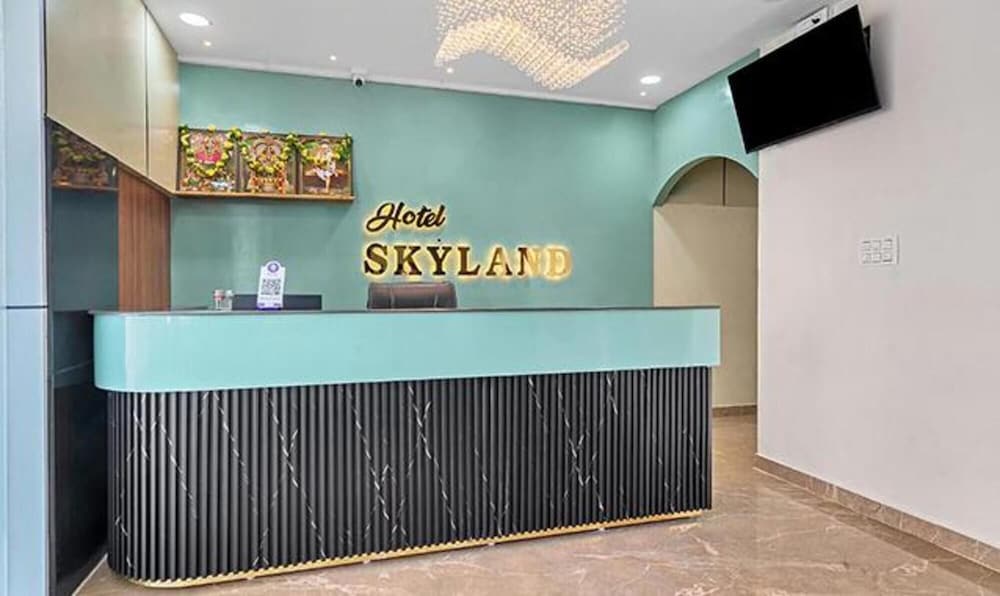 Fabhotel Sky Land