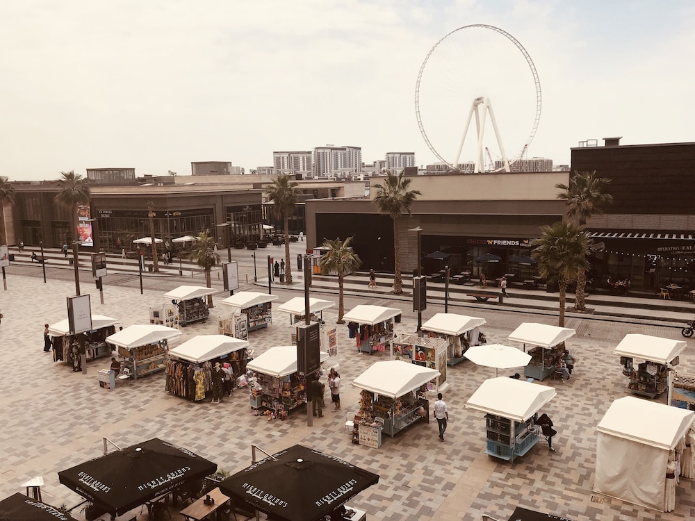 Pelicanstay Seaview Suites in JBR Walk