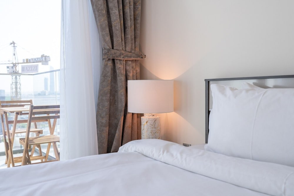 Wonderful Studio Apartment With Balcony at Farhad Azizi