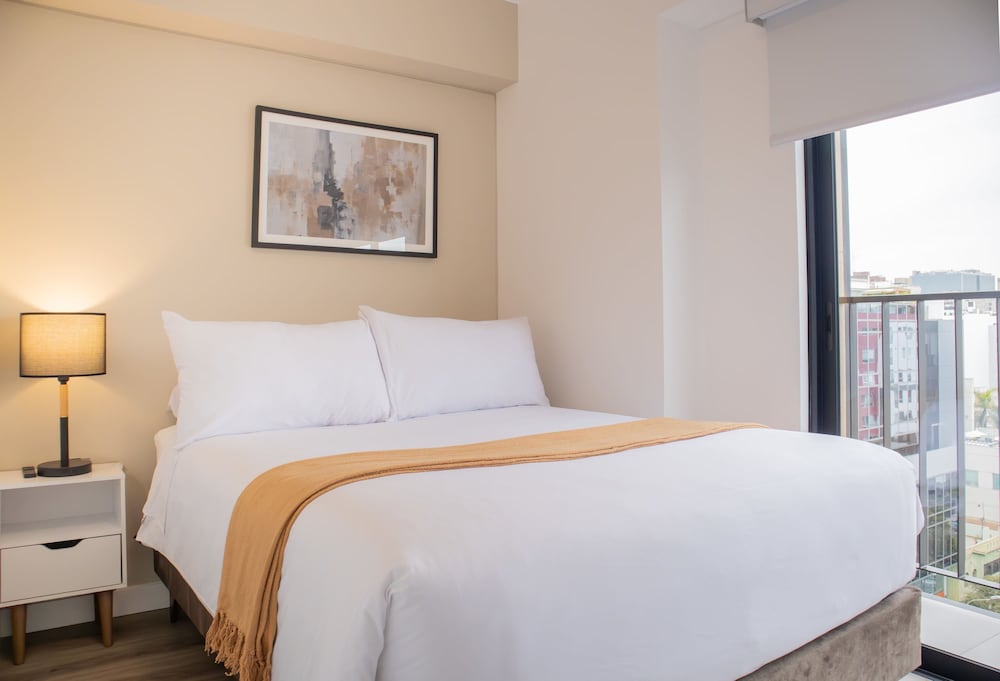 w Amazing 3BR w Balcony in Miraflores