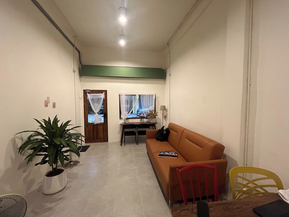 Round The Clock Hostel