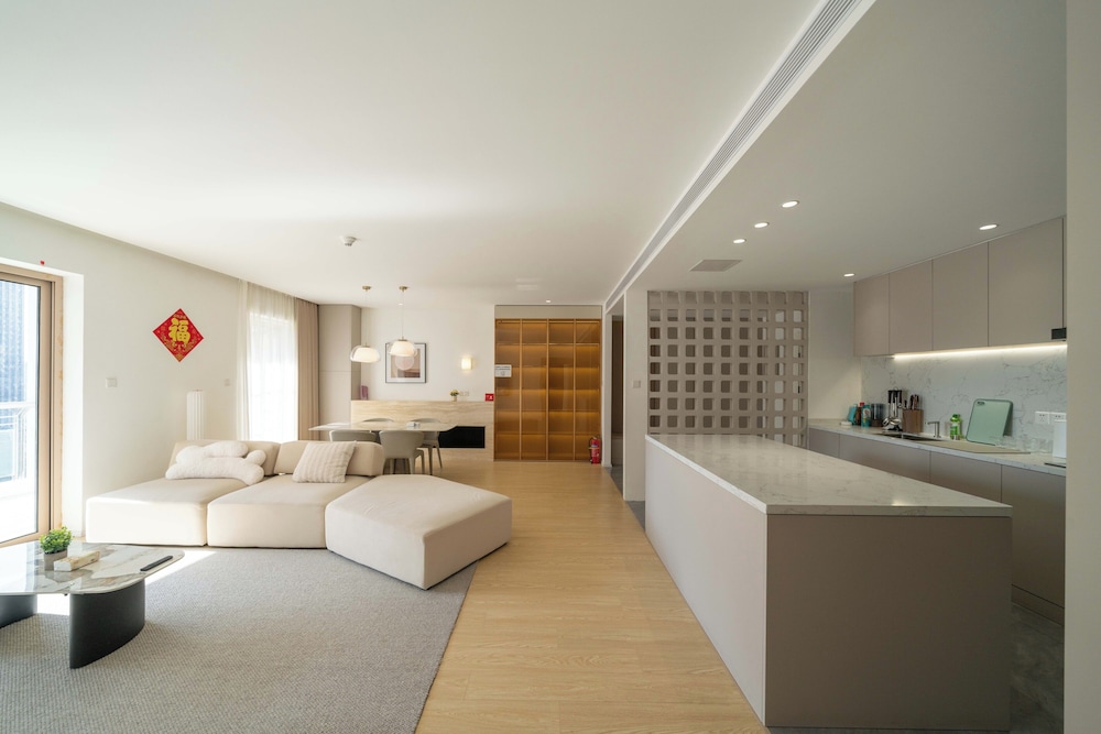 Book and Bed - Lujiazui