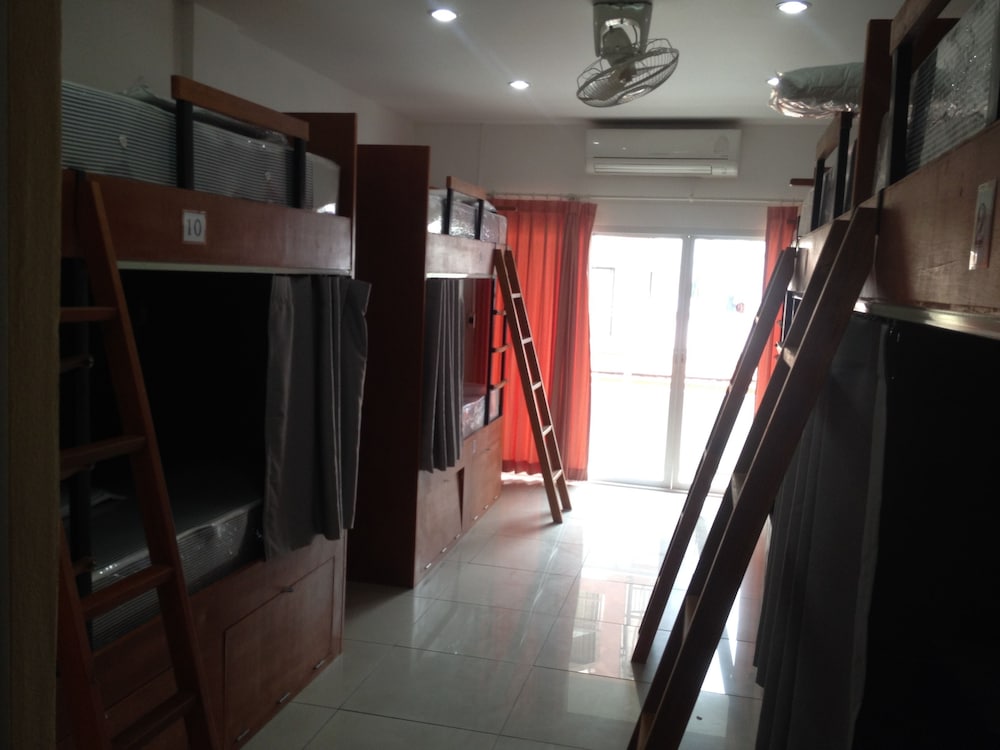 Jomtien Hostel
