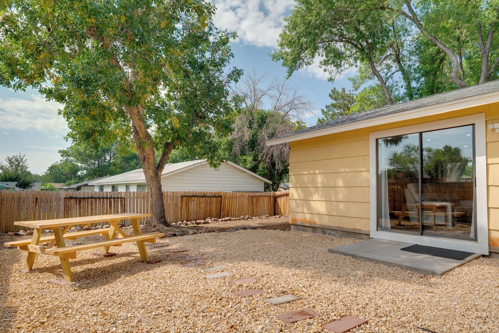Quiet Home w/ Yard: 2 Mi to Mall & Sparks Marina!