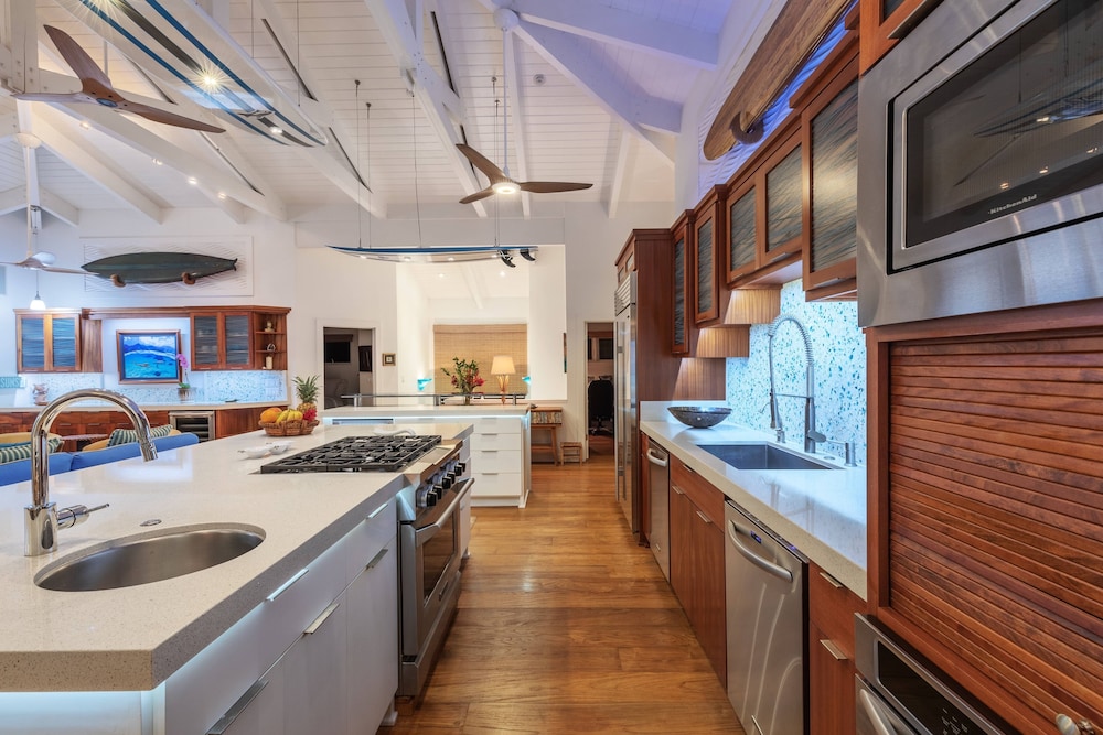 Hanalei Dream 5 Bedroom Home by RedAwning view 4