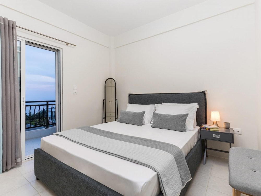 Villa Elaida by Travel Pro Services photo 5