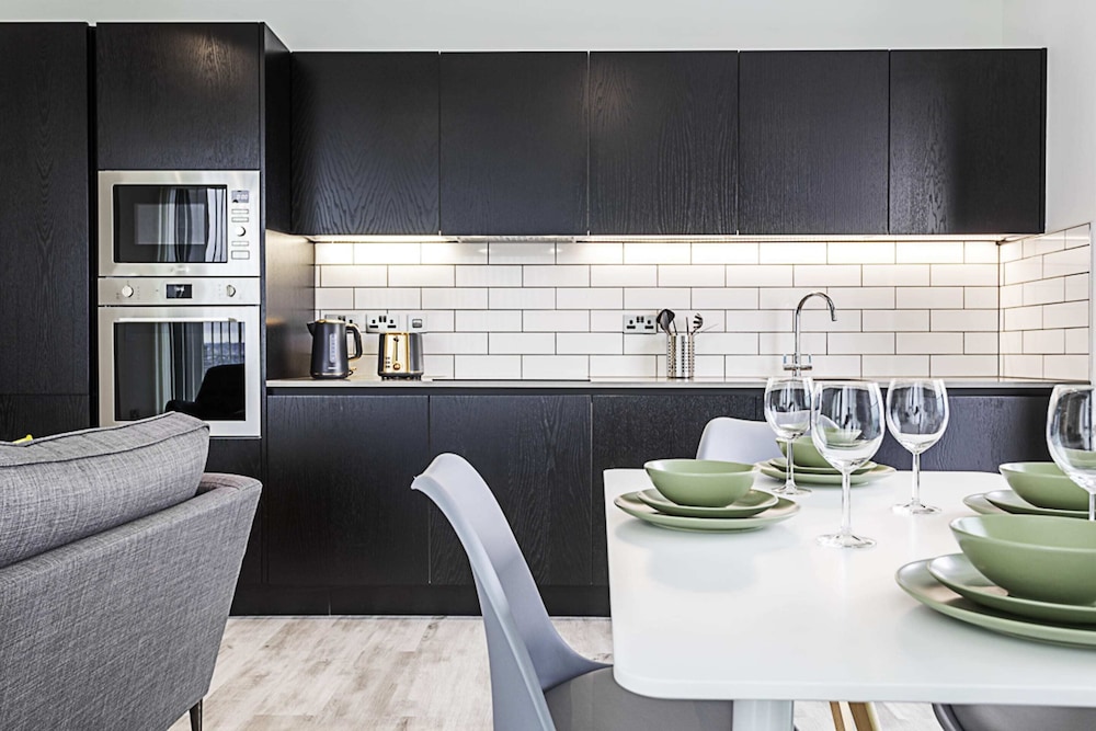 Icon Tower Flat One - North Acton
