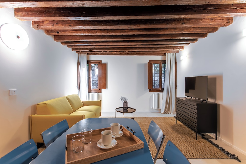Palazzo Venere Apartments