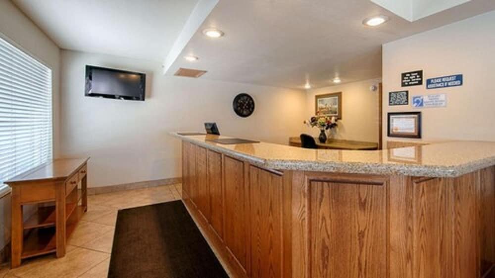 Trailside Inn