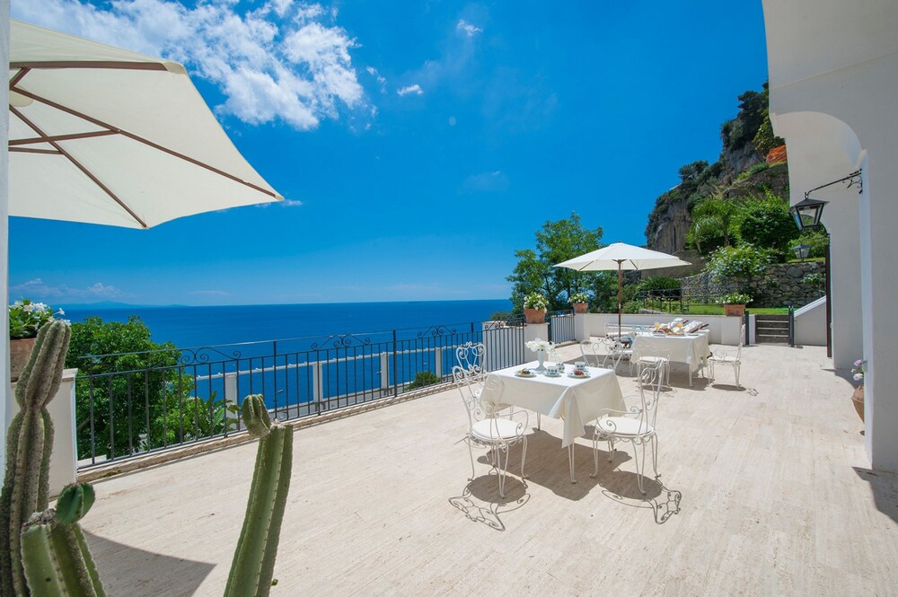 Villa Solenne by Elite Villas