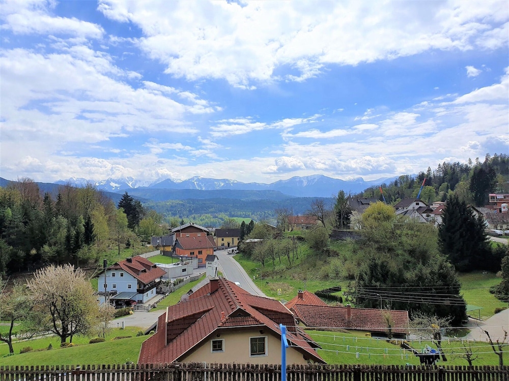 Apartment by Worthersee With Pool