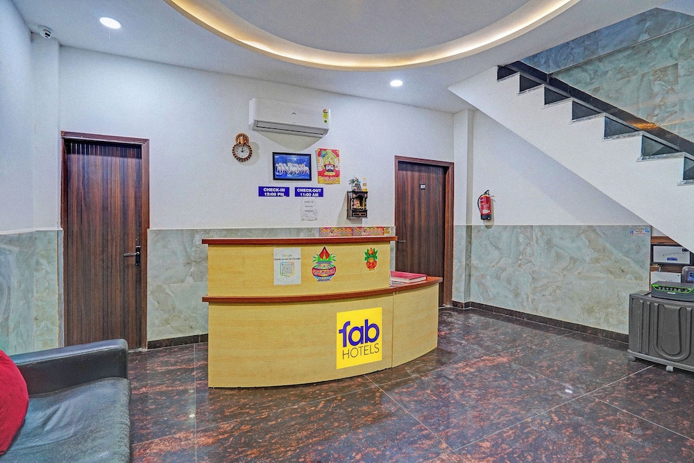 Fabhotel Stars
