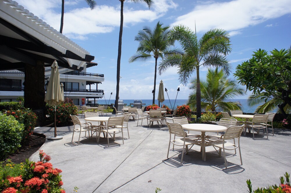 Steps to the Ocean - Great Location -central AC - Vrkcv