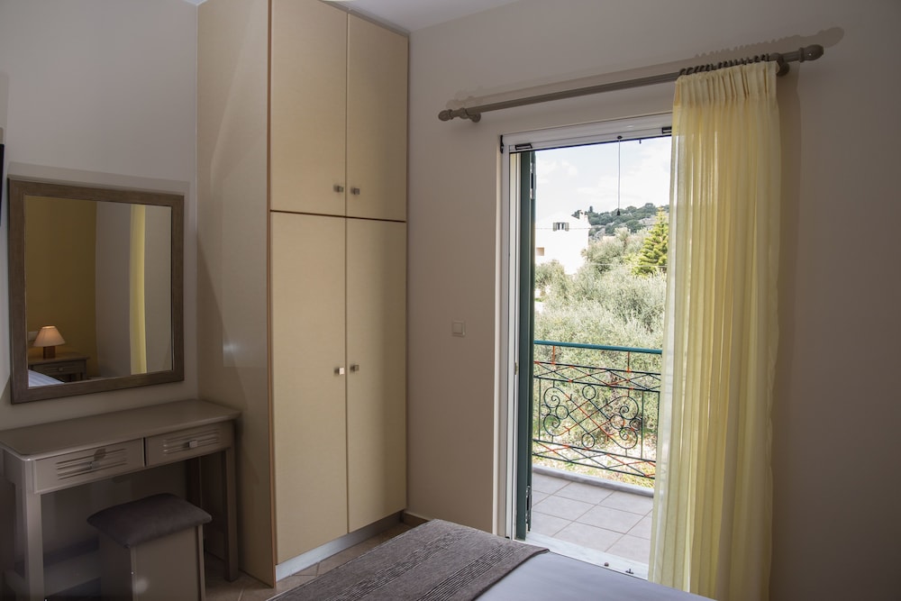 Dina Apartments