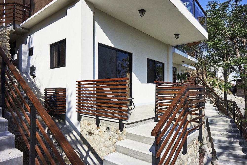 Ocean 6 view 2