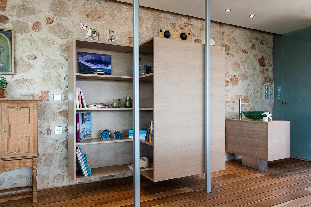 Villa Charlotte by CuraVillas Collection