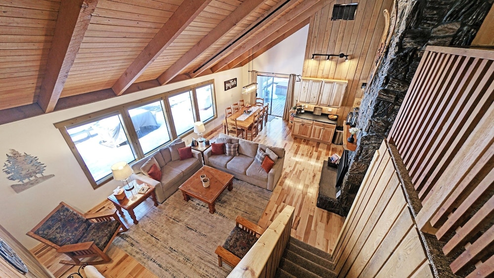 Pine Needle 2 4 Bedroom Condo