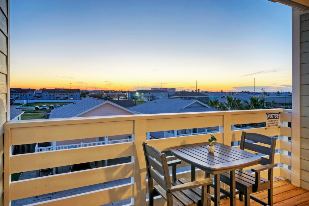 Island Paradise by Avantstay Pool, Island Views view 4
