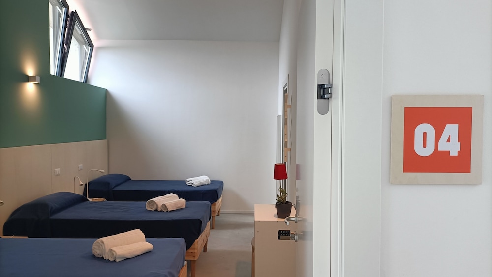 Bed and Bike Hostel
