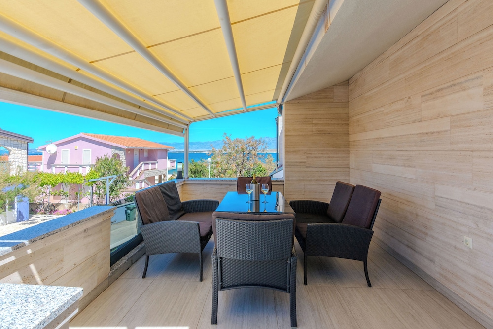 Apartments Mavracic