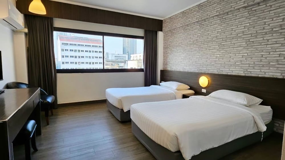 White Palace Bangkok 68