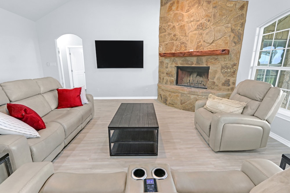 6A Ranch Luxury Meets Country!