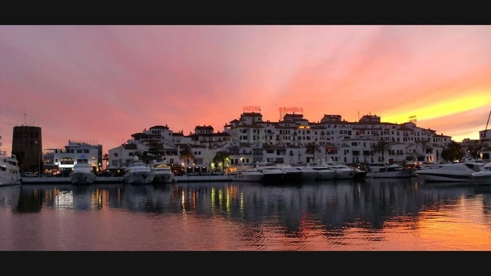 Amazing & Luxurious Golf, Sea, Mountain, Lake view villa Porto Banus