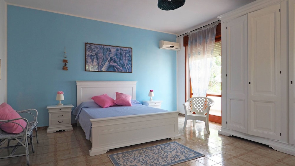 Villa Bellavista 8 Guests 3 Bedrooms by the sea