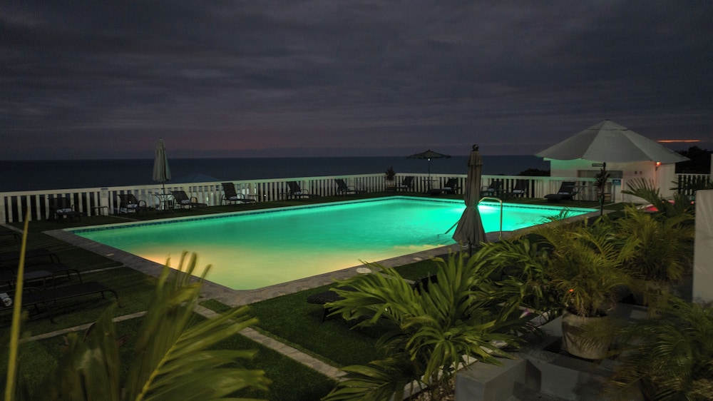 Majestic Heights Bed & Breakfast