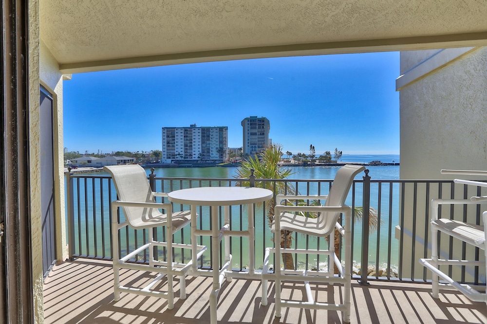 Land's End 5-302 Gulf-bay Front - Premier