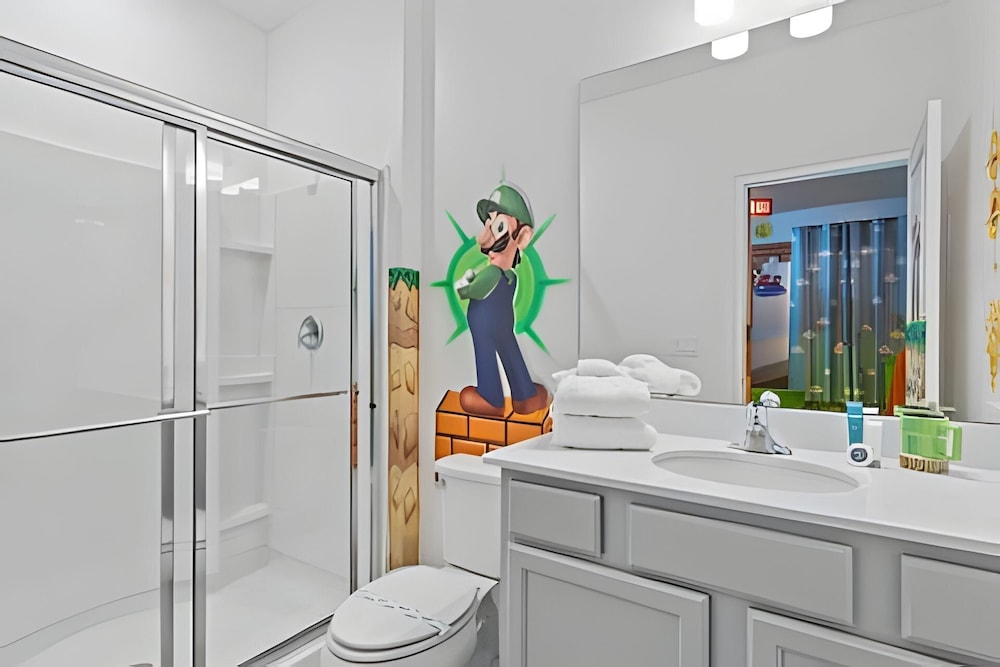 Luxurious 9BR Paradiso Pool, Cinema & Game Room
