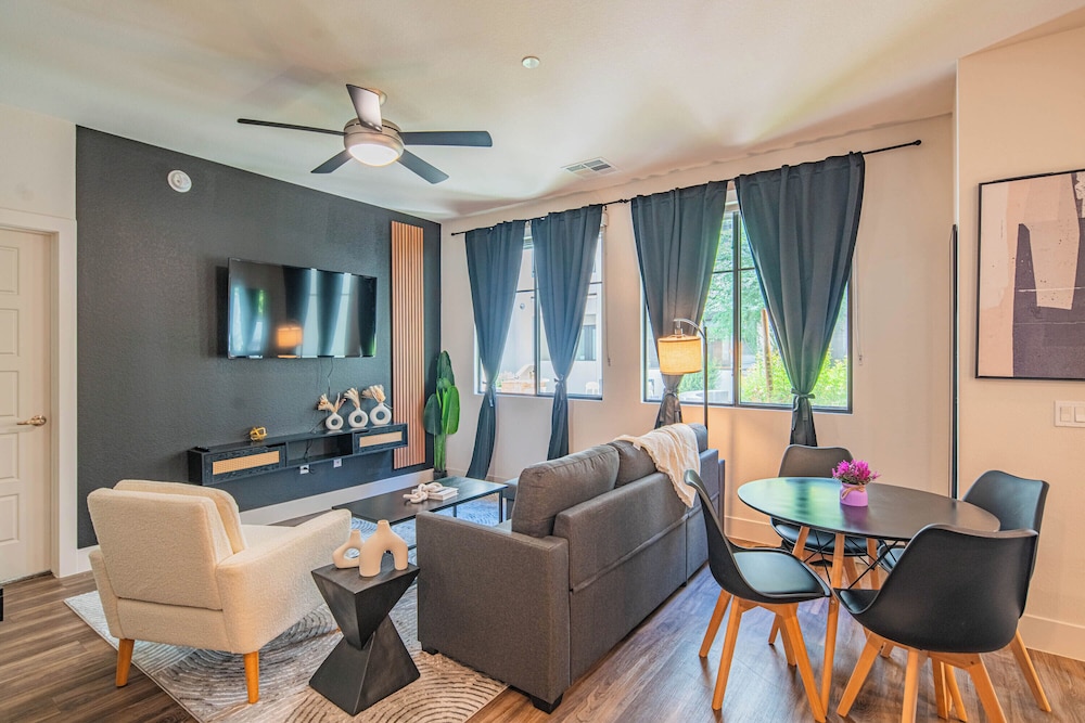 ROVE LIVING/KB - Scottsdale Grand