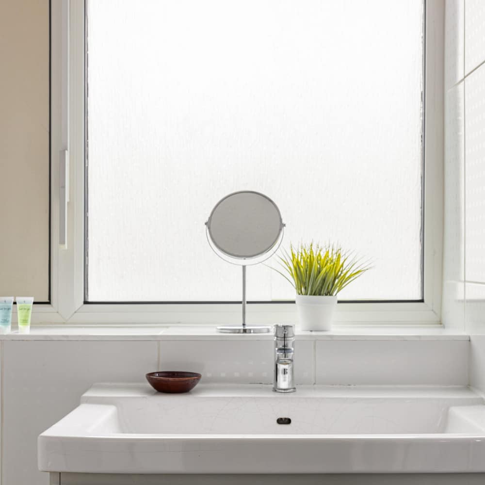 2-bed by Battersea Park