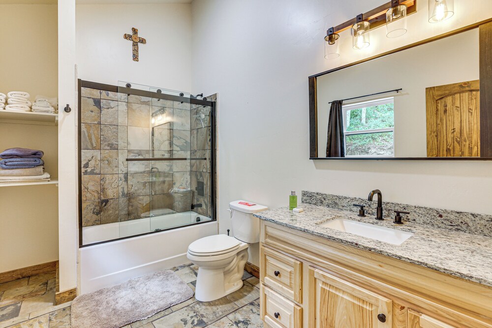 Private Hot Tub & Mountain Views: Duplex in Salida