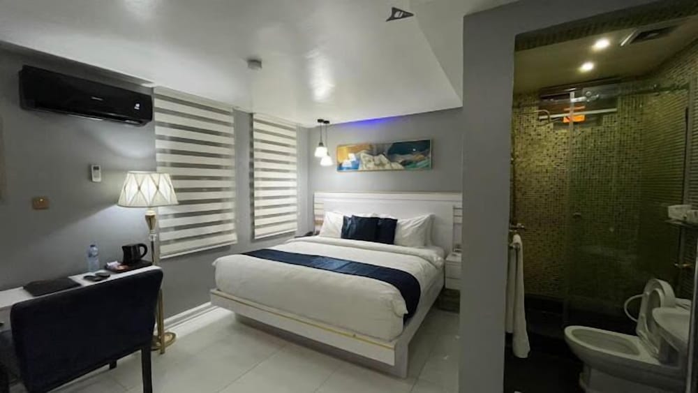 Royal Paradise Apartment