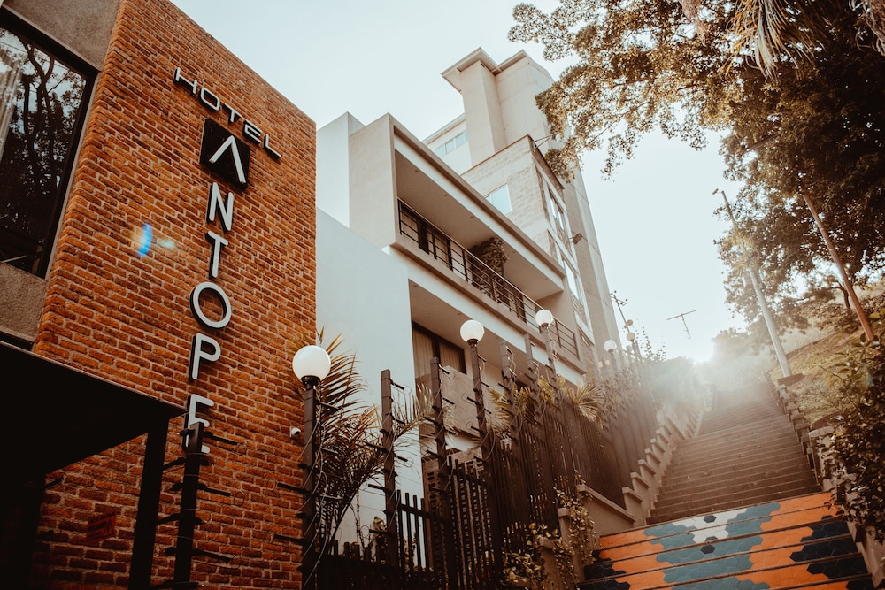 Antope - Apartaestudios