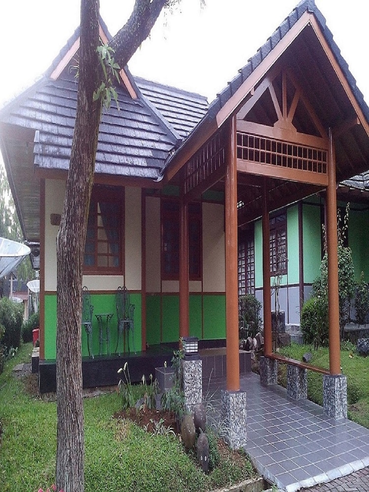 Villa Kota Bunga Seruni